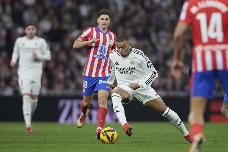 Real Madrid v Atlético Madrid - LaLiga