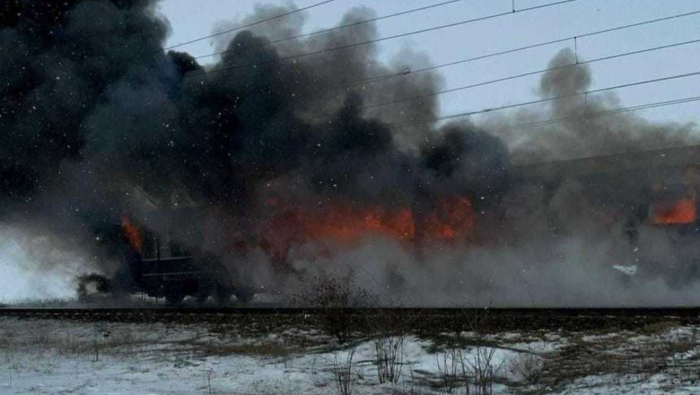 A fost activat Planul Roşu de Intervenţie în Olt după ce a izbucnit un incendiu la vagonul unui tren cu 70 de călători/ Foto: News.ro