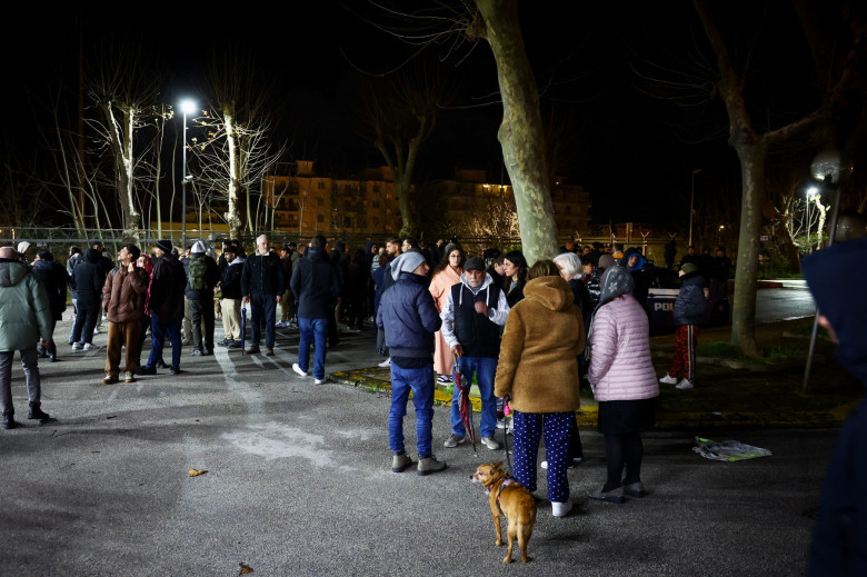 Terremoto nella notte a Napoli nella zona dei Campi Flegrei