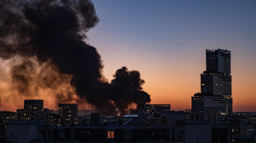 Incendiu la Paris, într-un centru de sortare a gunoiului în arondismentul al XVII-lea/ Profimedia