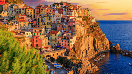Cinque Terre / Shutterstock