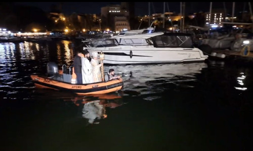 Arhiepiscopul Tomisului va aduce Sfânta Lumină din largul Mării Negre/ Foto: News.ro