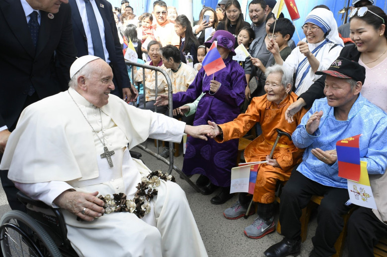 Papa Francisc în Mongolia