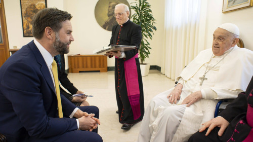 JD Vance și papa Francisc