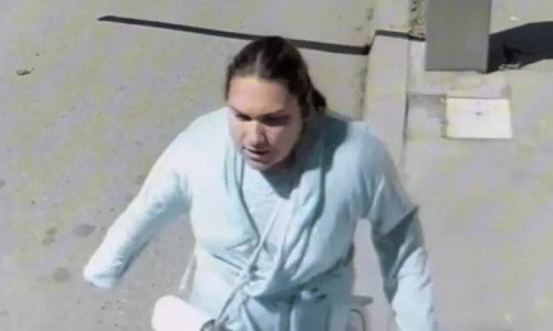 Nou-născutul dispărut dintr-o maternitate din Bacău, găsit la locuinţa unei tinere de 19 ani/ Foto: Captură video