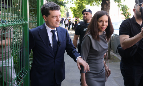 nicusor dan la vot, alegeri prezidentiale 2025 (3)