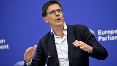 Politiker Bas Eickhout (GroenLinks) bei einer Pressekonferenz im Euröpäischen Parlament. Straßburg, 08.10.2024 Grand Est