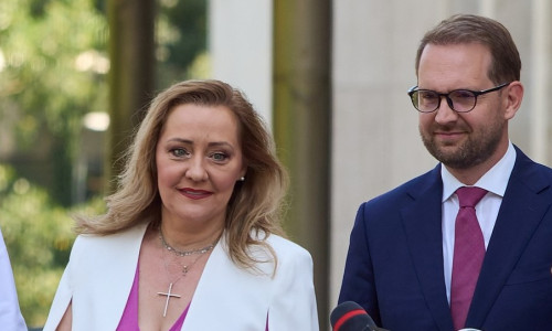 elena lasconi, dominic fritz