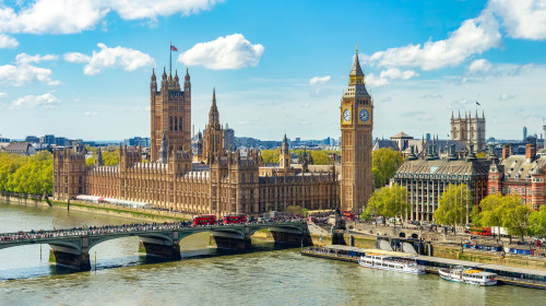 Guvernul britanic ia măsuri dure pentru reducerea imigrației/ Shutterstock