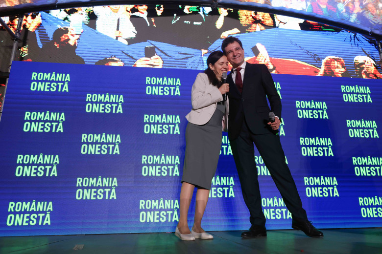 BUCURESTI - ALEGERI 2025 - MITING ELECTORAL - NICUSOR DAN - 11 M