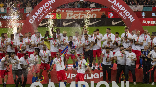 FCSB celebrate the seson title number 28