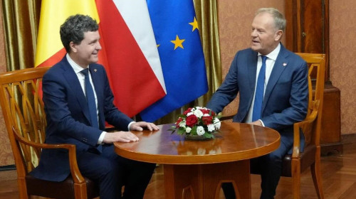 nicusor dan si donald tusk
