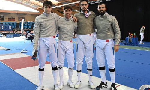 echipa masculina de sabie
