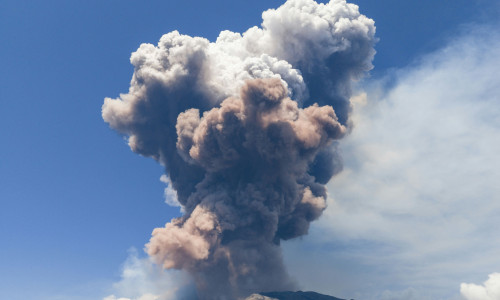 Erupție spectaculoasă pe Etna/ Profimedia