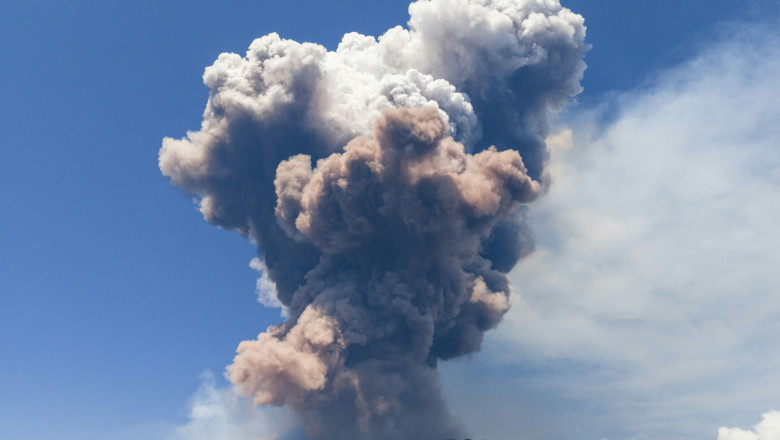 Erupție spectaculoasă pe Etna/ Profimedia
