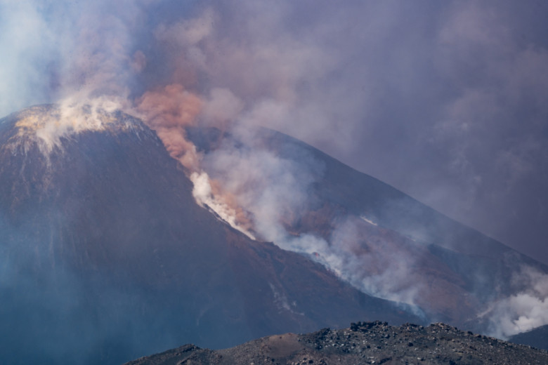 Erupție spectaculoasă pe Etna/ Profimedia