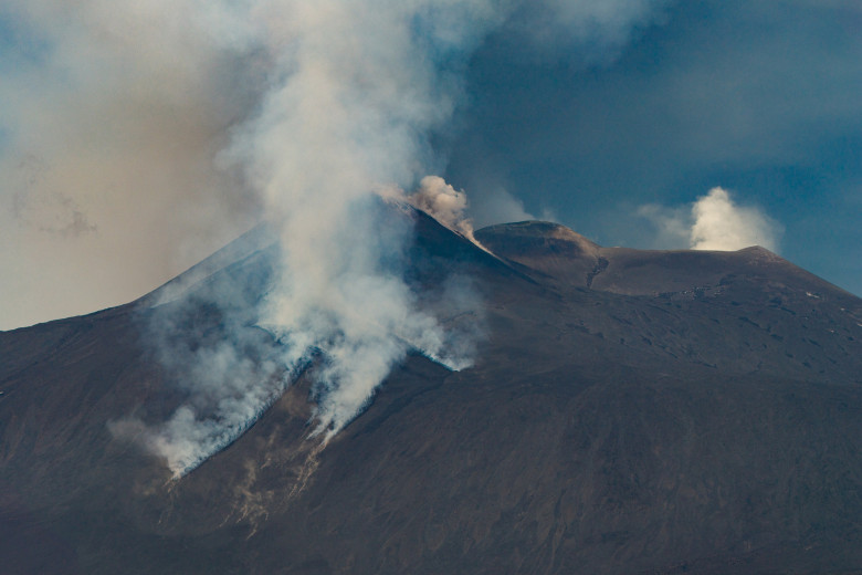 Erupție spectaculoasă pe Etna/ Profimedia