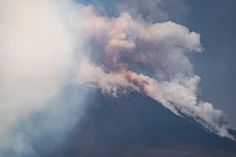 Erupție spectaculoasă pe Etna/ Profimedia