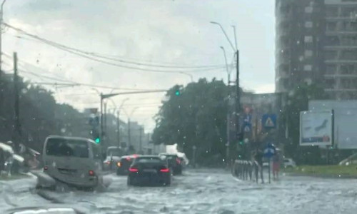 Furtună în Bucureşti/ Foto: Facebook