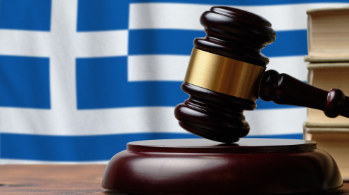 Justiţia din Grecia a retras mandatele a trei deputaţi de extremă-dreapta pentru fraudă electorală/ Foto: Shutterstock