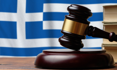 Justiţia din Grecia a retras mandatele a trei deputaţi de extremă-dreapta pentru fraudă electorală/ Foto: Shutterstock