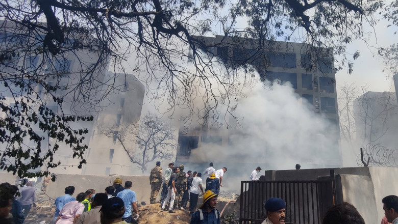 (SpotNews)INDIA GUJARAT AHMEDABAD PLANE CRASH