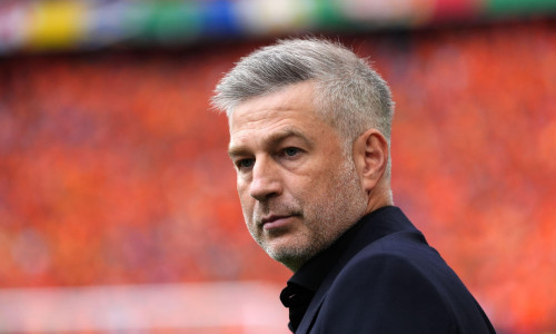 Romania manager Edward Iordanescu during the UEFA Euro 2024, round of 16 match at the Munich Football Arena in Munich, Germany. Picture date: Tuesday July 2, 2024.