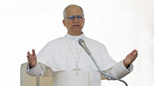 Roma, Papa Leone XIV durante la sua Udienza Generale settimanale in Piazza San Pietro, in Vaticano