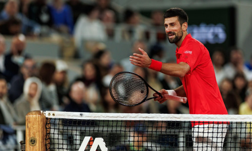 Paris, France. 06th June, 2025. Novak Djokovic (SRB) argues a call with the chair umpire during the 2025 Roland Garros. Credit: corleve/Alamy Live News