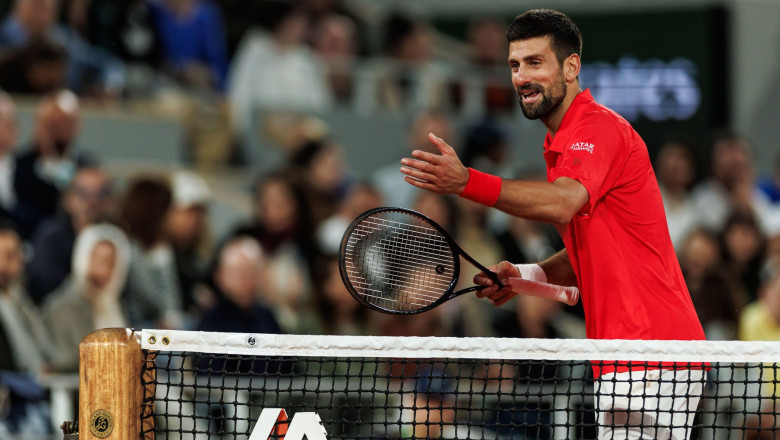 Paris, France. 06th June, 2025. Novak Djokovic (SRB) argues a call with the chair umpire during the 2025 Roland Garros. Credit: corleve/Alamy Live News