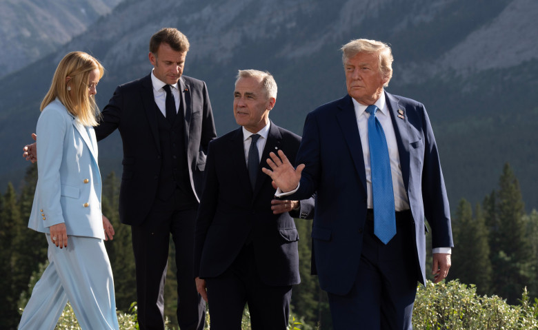 Emmanuel Macron şi Giorgia Meloni/ Profimedia
