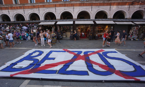venetia, jess bezos protest