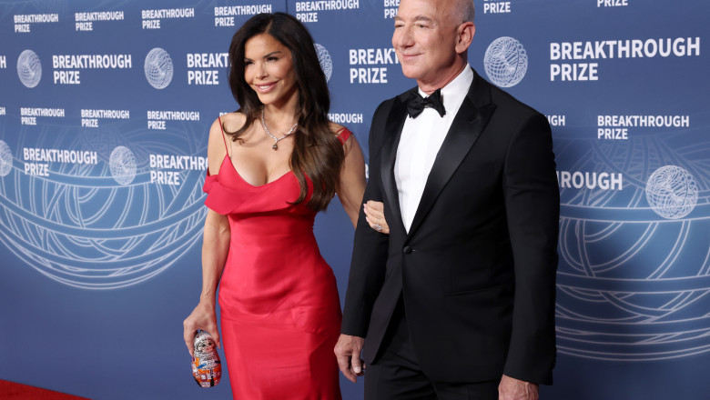 11th Breakthrough Prize Ceremony - Red Carpet