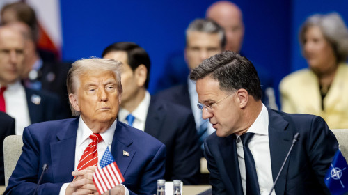 DEN HAAG - President Donald Trump of the United States and NATO Secretary General Mark Rutte at the start of the NATO Summit meeting at the World Forum. The Netherlands, for the first time in NATO&apos;s history of existence, is hosting a NATO summit. ANP SEM