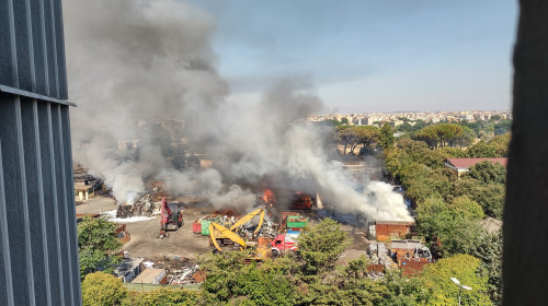 explozie benzinarie roma