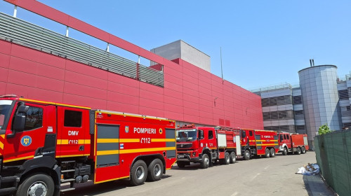 ncendiu pe terasa unui mall din Bucureşti