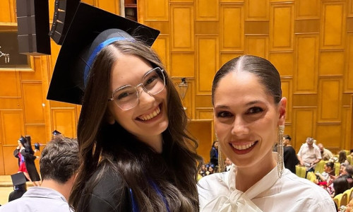 irina fodor si sora ei