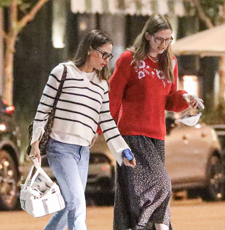 PREMIUM EXCLUSIVE Jennifer Garner and daughter Violet reconcile after woke rift