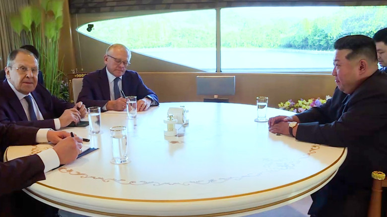Foreign Ministers Of North Korea And Russia Meet In Wonsan