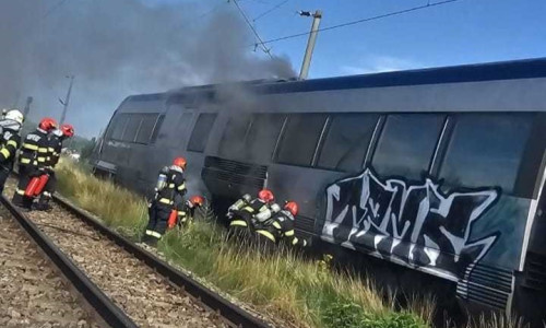 Incendiu la locomotiva unui tren