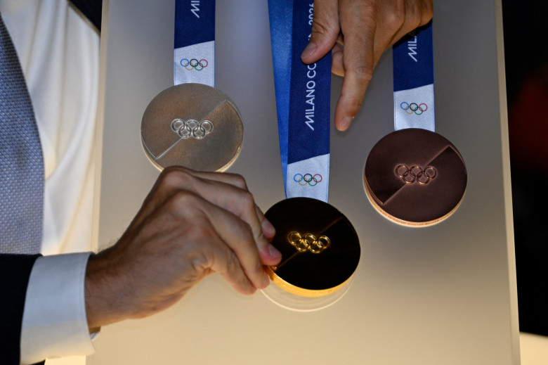 Medaliile pentru Jocurile Olimpice şi Paralimpice de Iarnă din 2026/ Profimedia