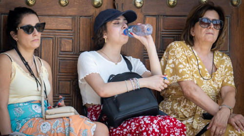 turisti, caldura, vremea, vara, val de caldura