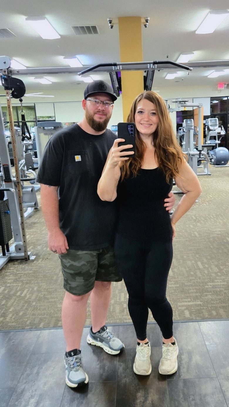 Woman who dropped 310lbs WITHOUT fat jabs after feeling like 'prisoner' in own body proudly shows off excess skin in swimwear but still CAN'T go swimming