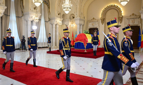 sicriul lui ion iliescu depus la cotroceni (4)