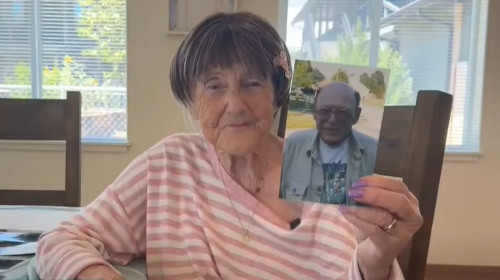 frati reuniti dupa 80 de ani