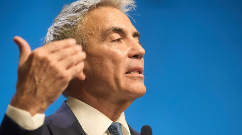 Bucharest, Romania. 27th July, 2025: Dragos Anastasiu, Romanian Deputy Prime Minister, announces his resignation during a press conference explaining his involvement as a witness in a corruption case from 2009 to 2017 concerning payments made under pressu