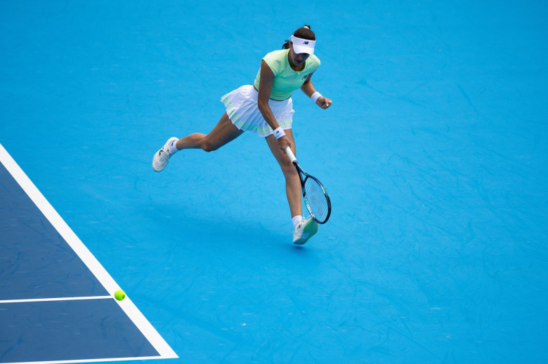 MASON, OHIO - AUGUST 07: Sorana Cirstea of Romania pumps fist on Day 1 of the Cincinnati Open at the Lindner Family Tennis Center on August 07, 2025 in Mason, Ohio (Photo by Mauricio Paiz)
