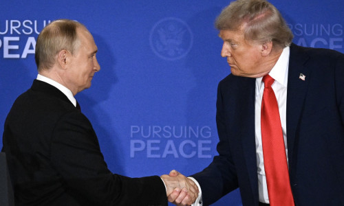 Vladimir Putin și Donald Trump s-au întâlnit în Alaska (2)