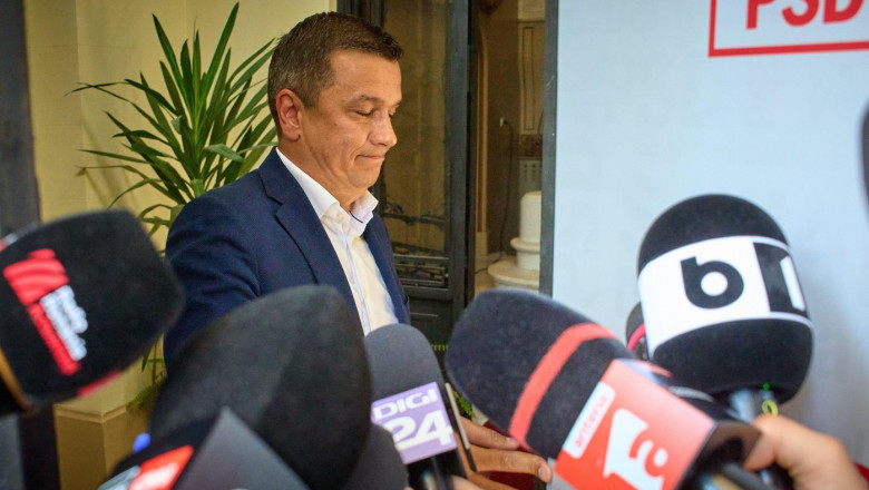 Bucharest, Romania. 11th Aug, 2025: Sorin Grindeanu, interim president of the Social Democratic Party (PSD), speaks to the press after the PSD National Political Bureau, at the party's headquarters in Bucharest. Credit: Lucian Alecu/Alamy Live News