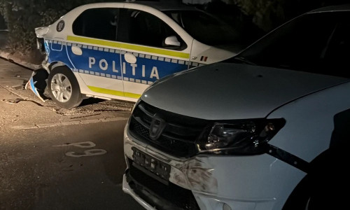 A lovit șase mașini